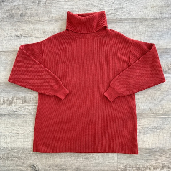 FREE PEOPLE Softly Structured Red Knit Turtleneck Tunic Sweater (size XS) - Picture 8 of 13